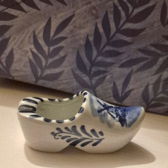 Vintage Miniature Dutch Clog Delft Blue White Holland Porcelain Shoe - Picture 2 of 6